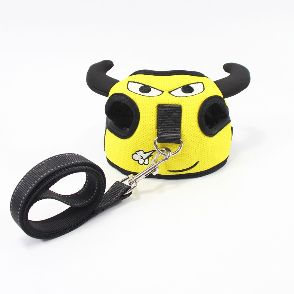 Mesh Breathable Dog Harness Set with Retractable Leash